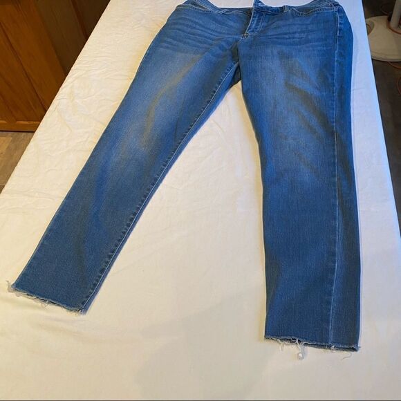 Arizona Jean Co Jeans Faded Blue Size 11 - Picture 1 of 8